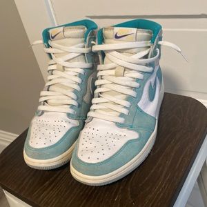 Air Jordan 1 Retro HighTurbo Green/Sail White With Original Box and Extra Laces